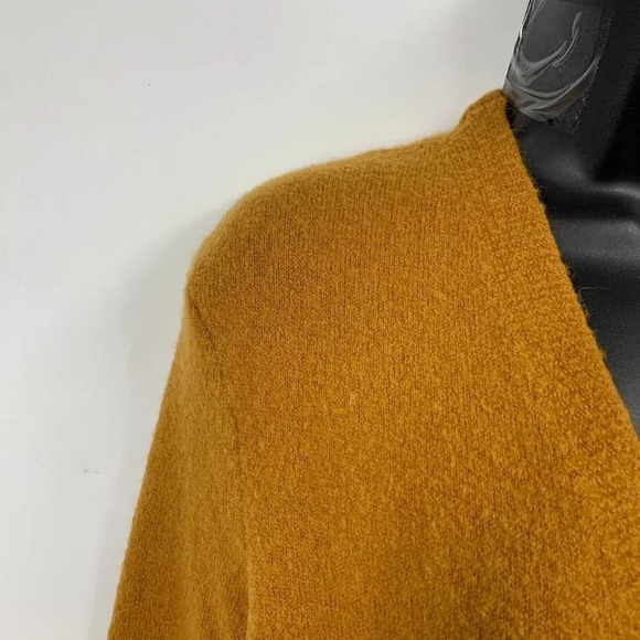 Madewell Women's Kent Cardigan Merino Wool‎ Sweater in Coziest Yarn Size XS - Picture 3 of 12